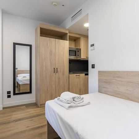Micampus Xaudaro Student Residence Madrid Exterior foto