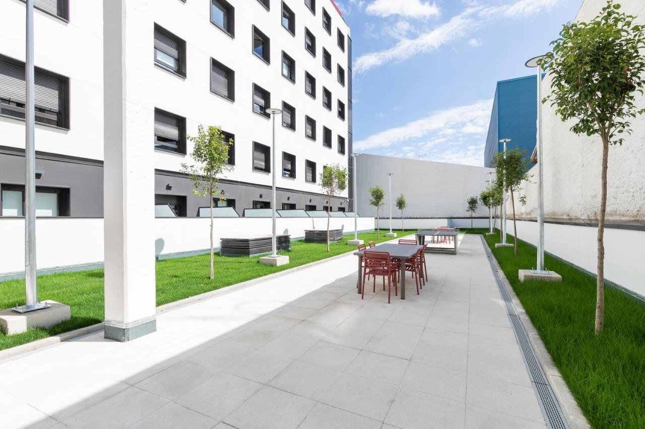 Micampus Xaudaro Student Residence Madrid Exterior foto