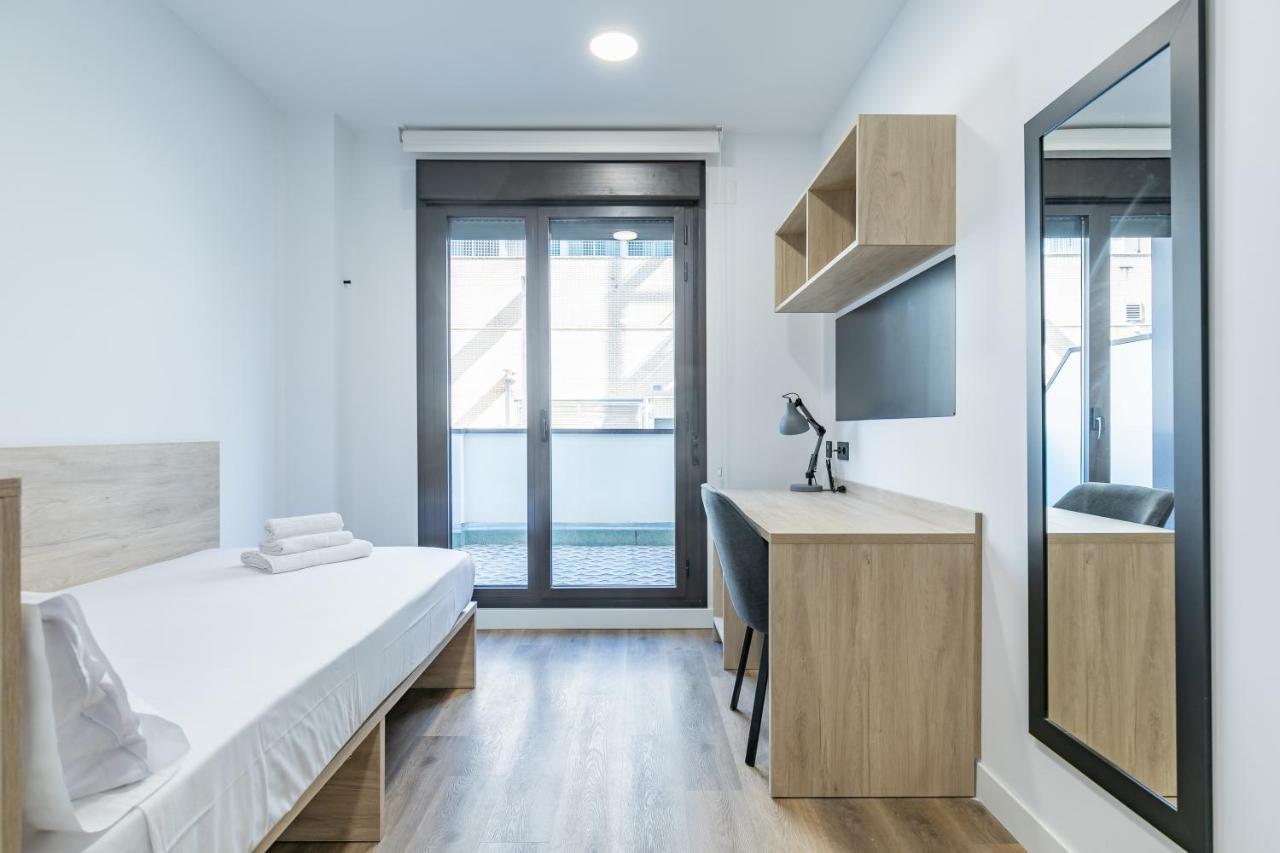 Micampus Xaudaro Student Residence Madrid Exterior foto
